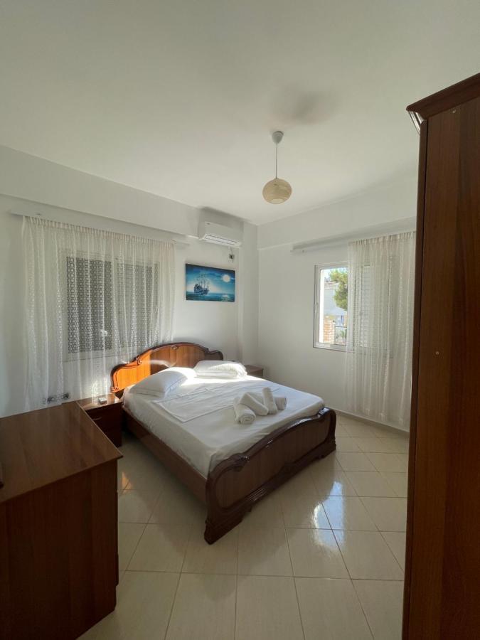 Villa Sildi Sarandë エクステリア 写真