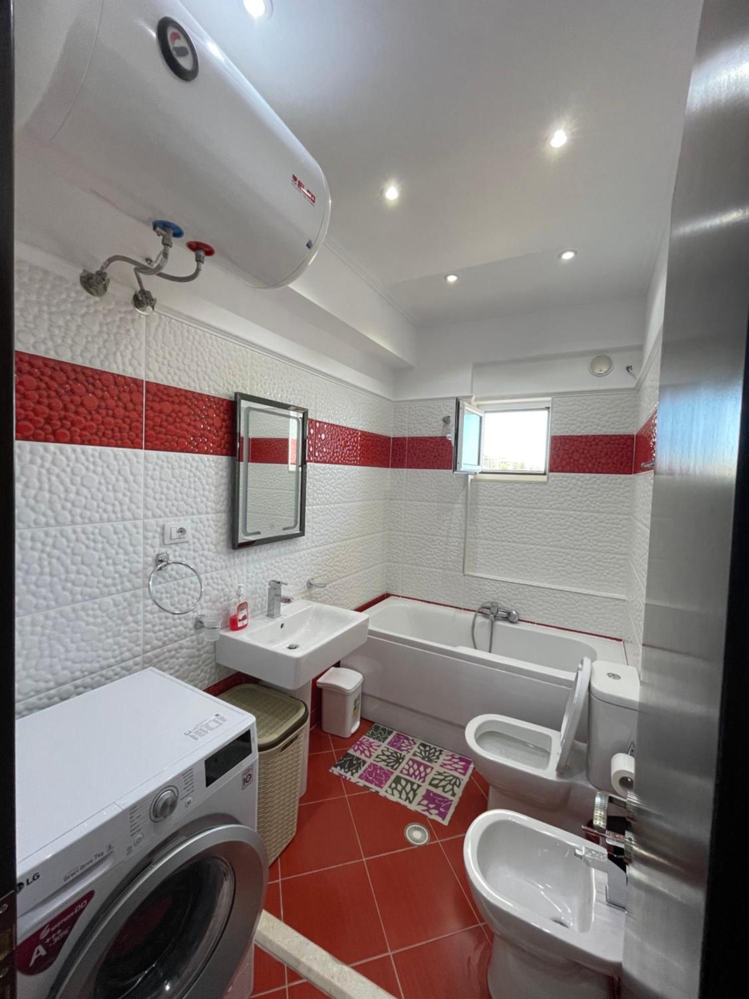 Villa Sildi Sarandë エクステリア 写真