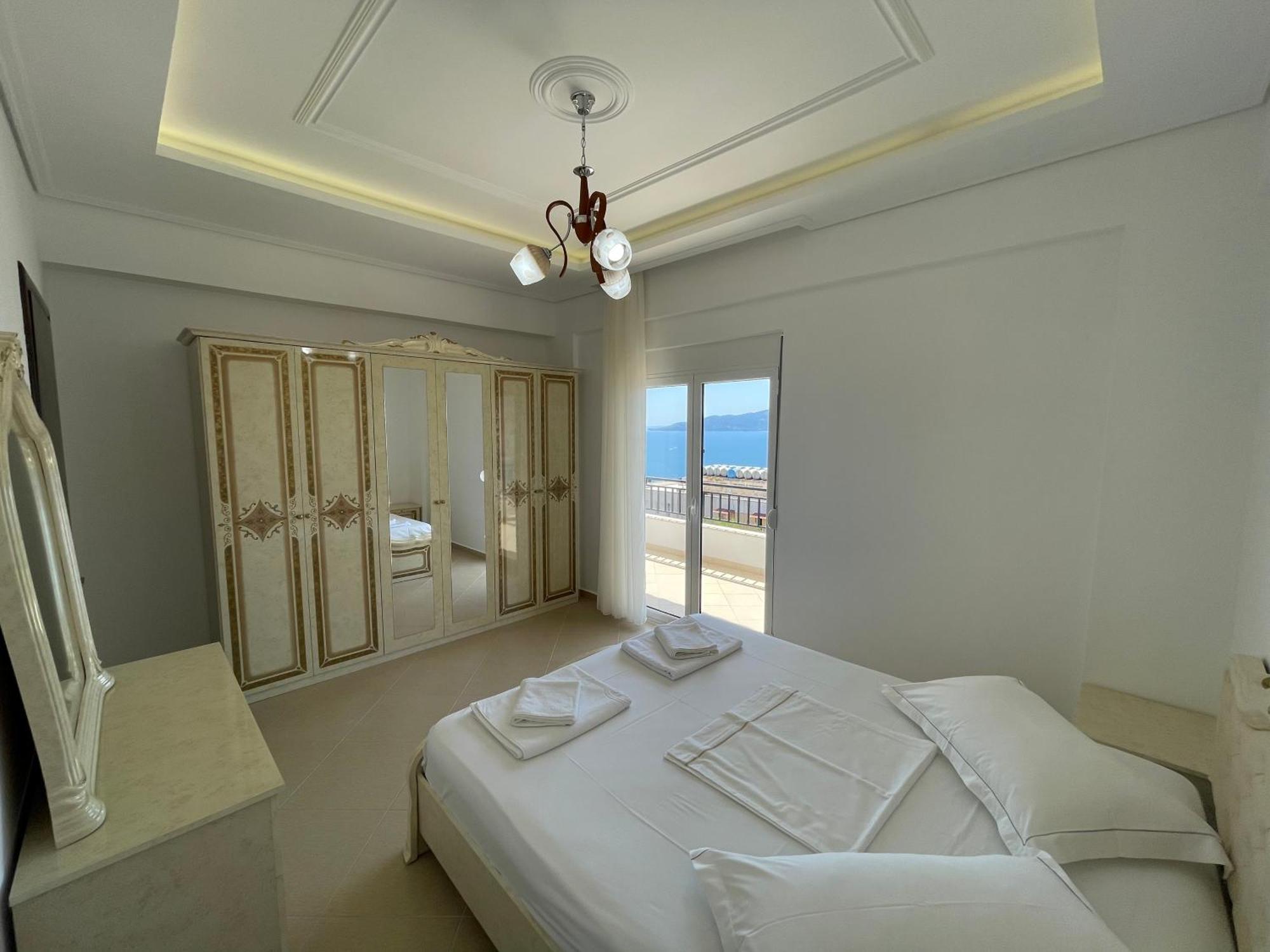 Villa Sildi Sarandë エクステリア 写真