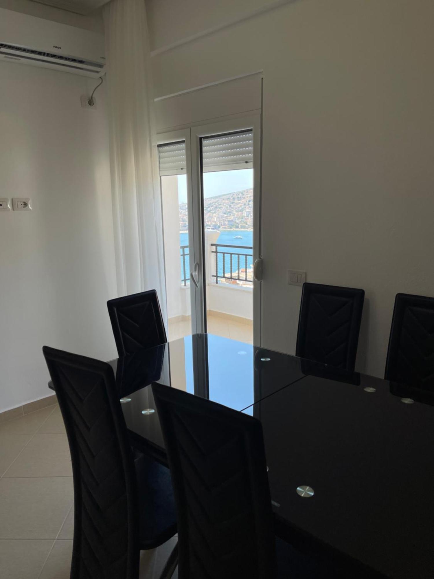 Villa Sildi Sarandë エクステリア 写真