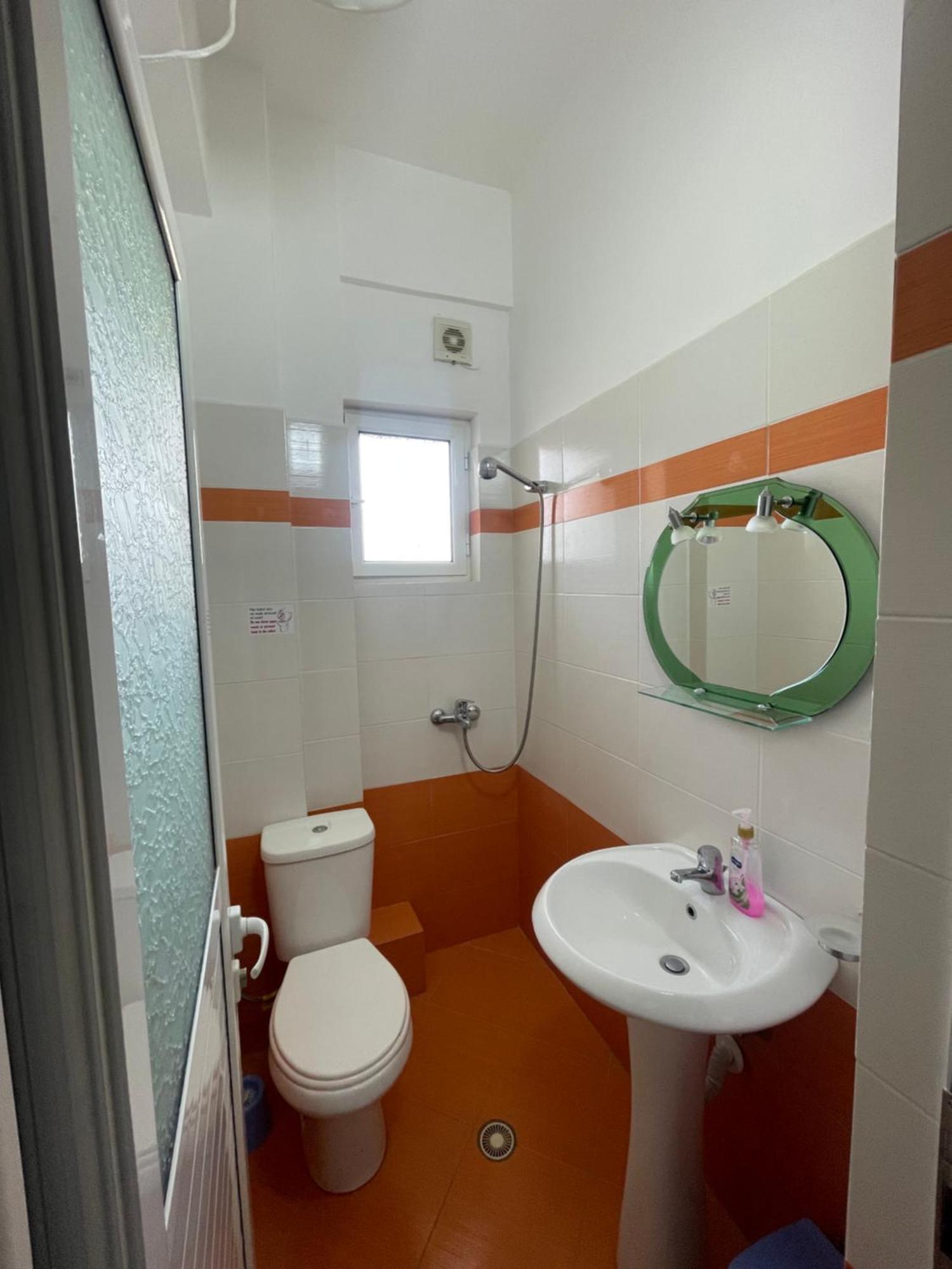 Villa Sildi Sarandë エクステリア 写真