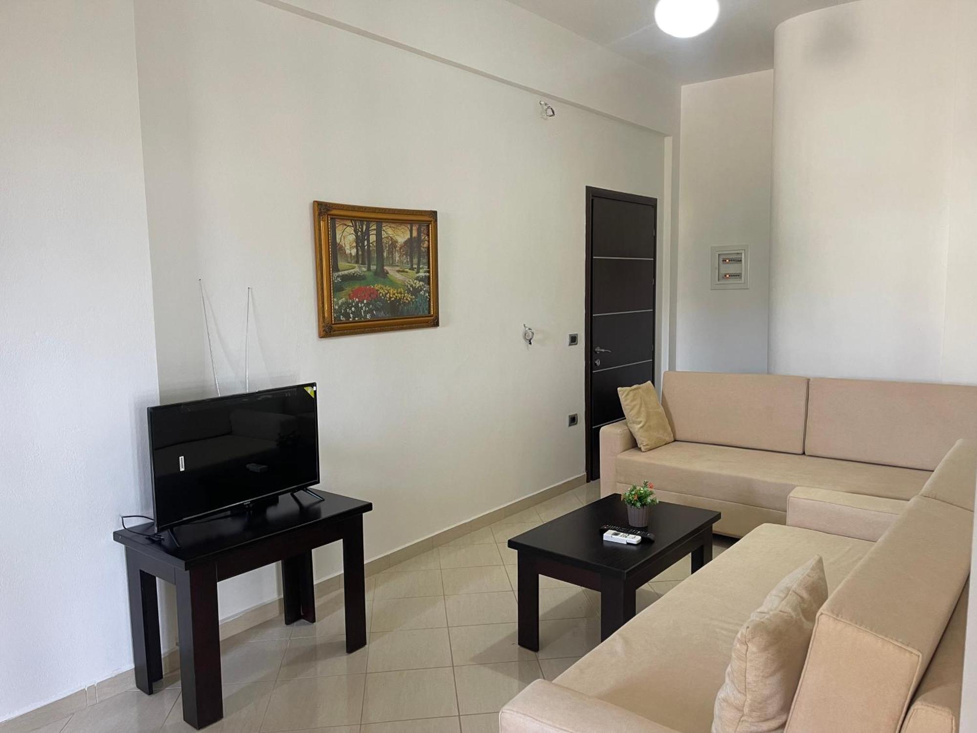 Villa Sildi Sarandë エクステリア 写真