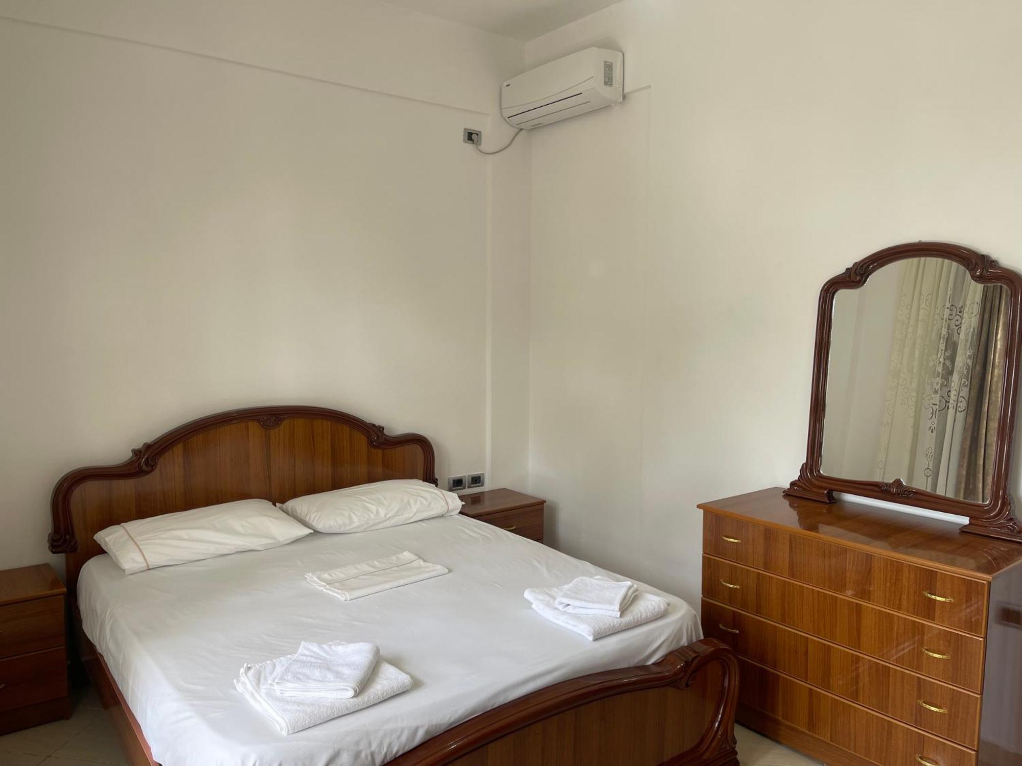 Villa Sildi Sarandë エクステリア 写真
